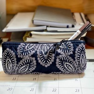 VERA BRADLEY Pouch w/2 free Makeup Products!
